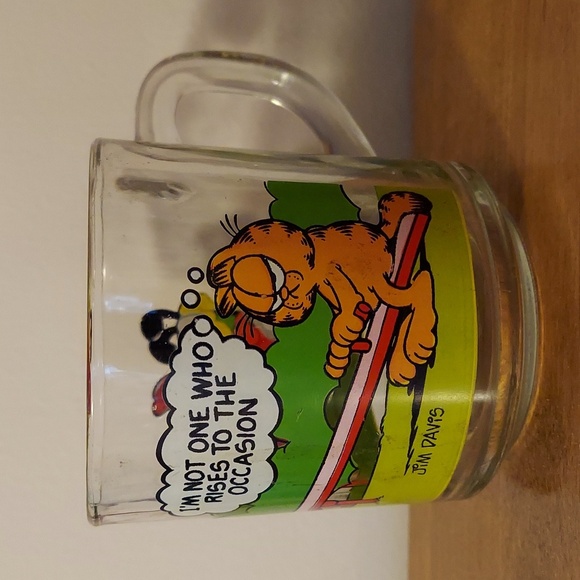 Vtg.1978 Garfield McDonald's Glass Mugs - Picture 2 of 16